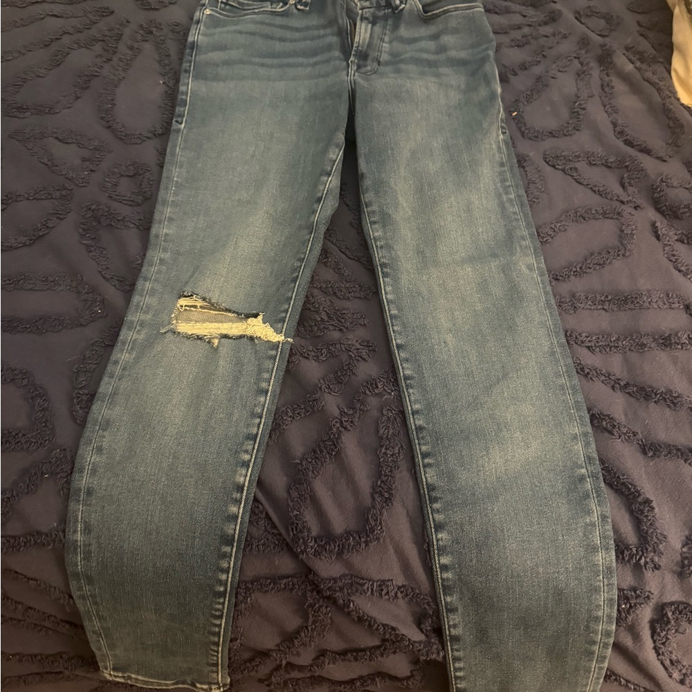 Good American Classic Blue Straight Leg Jeans